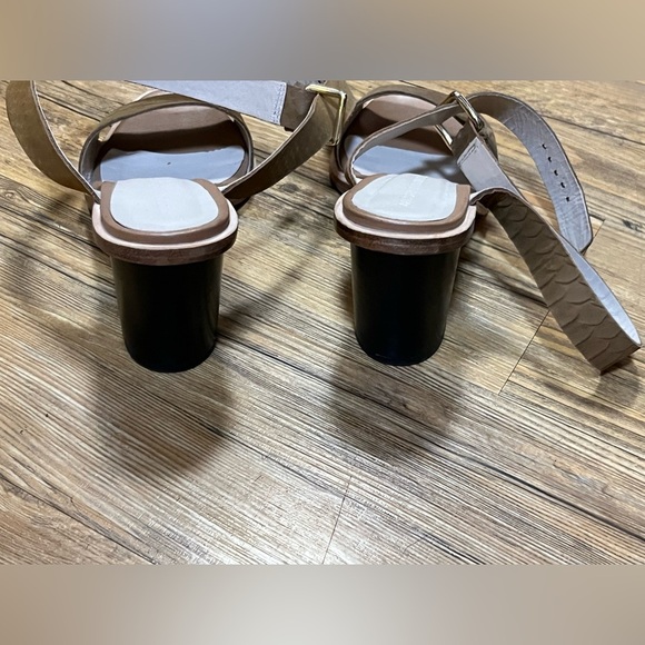 Preloved- Adolfo Domínguez- ankle strap sandals - Sz 38 - Picture 6 of 8